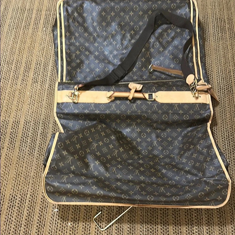 Louis Vuitton Brown Monogram Luggage Set - Picture 3 of 5
